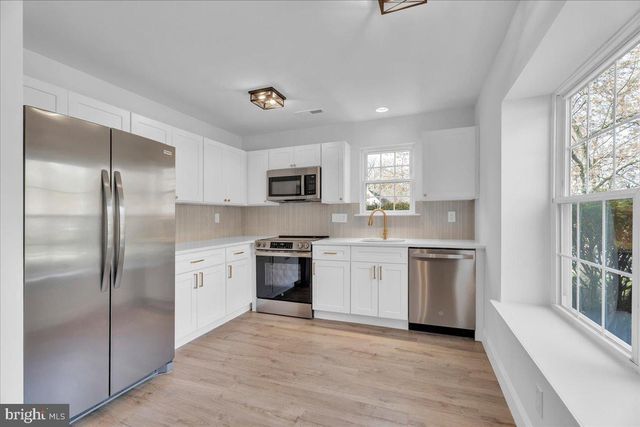 38 PINECREST DR, Woodbury, NJ 08096