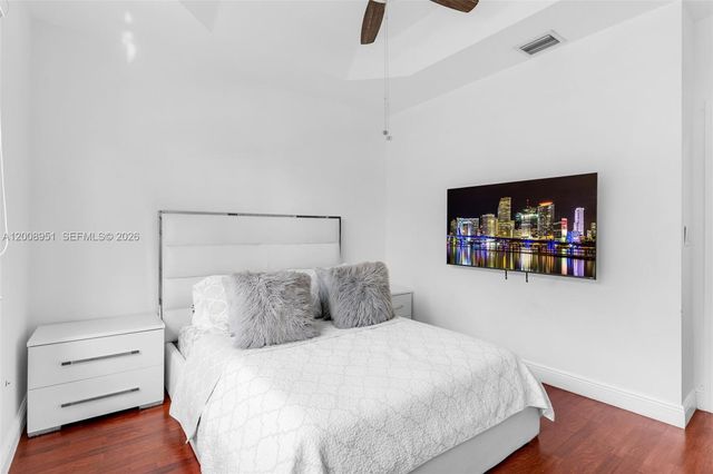 2406 NE 41st Pl, Homestead, FL 33033