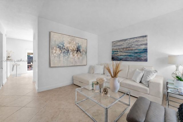 2406 NE 41st Pl, Homestead, FL 33033