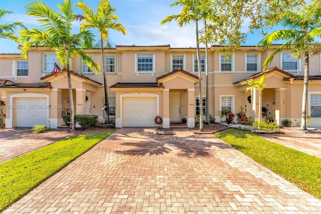 2406 NE 41st Pl, Homestead, FL 33033