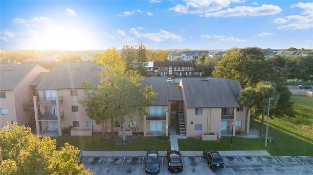 5208 VIA HACIENDA CIRCLE 201, Orlando, FL 32839