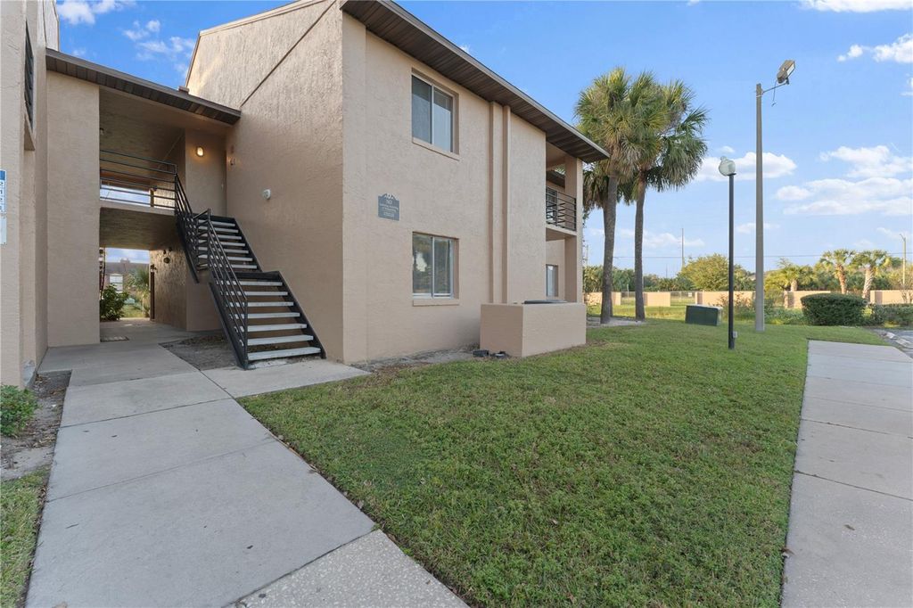 5208 VIA HACIENDA CIRCLE 201, Orlando, FL 32839