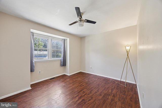 1606 RIVERSEDGE DR, Delanco, NJ 08075