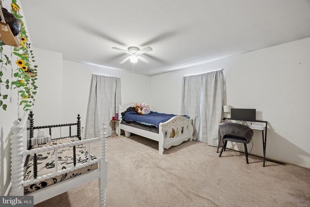 1606 RIVERSEDGE DR, Delanco, NJ 08075