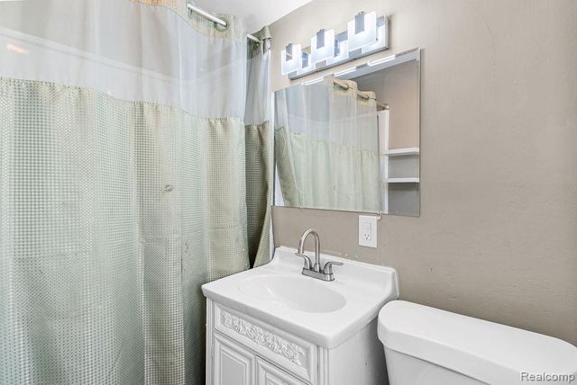 102 Elm Street, Durand, MI 48429