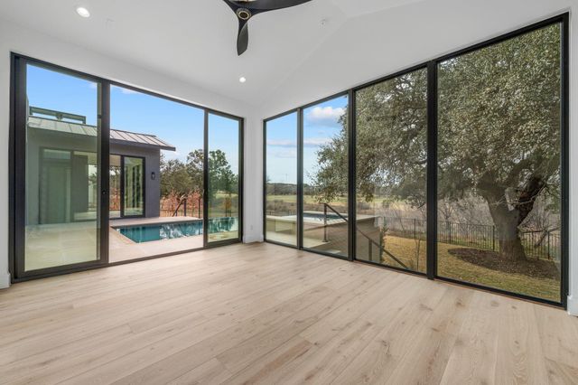 111 Orange Plume, Horseshoe Bay, TX 78657