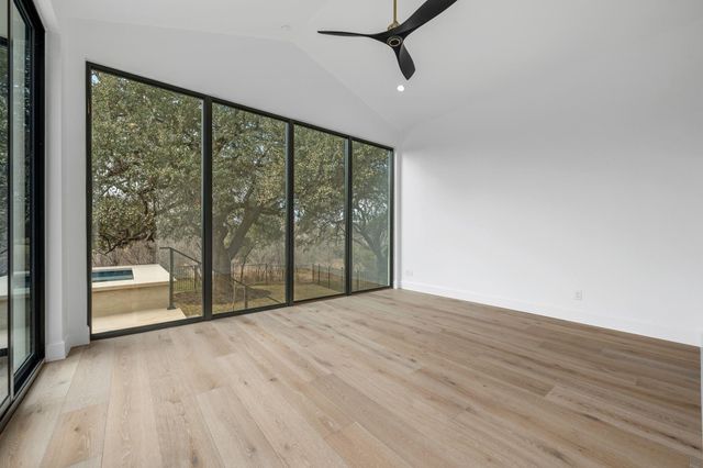 111 Orange Plume, Horseshoe Bay, TX 78657