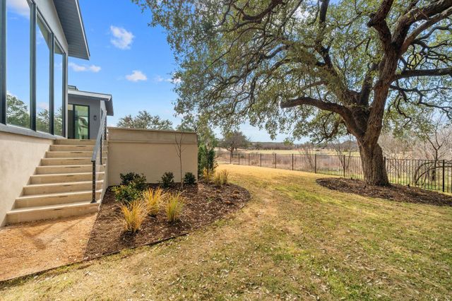 111 Orange Plume, Horseshoe Bay, TX 78657