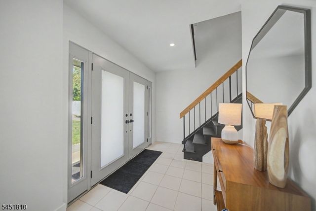 5 THREE RIVERS DRIVE, Jefferson Twp., NJ 07849