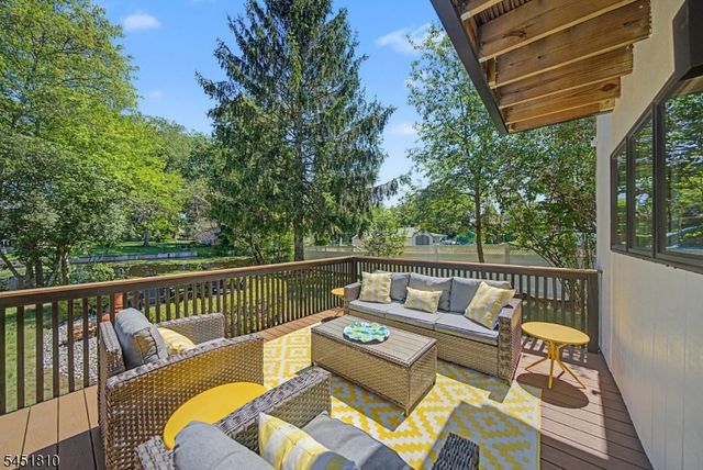 5 THREE RIVERS DRIVE, Jefferson Twp., NJ 07849