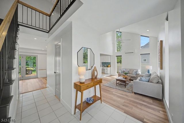 5 THREE RIVERS DRIVE, Jefferson Twp., NJ 07849