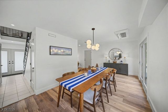 5 THREE RIVERS DRIVE, Jefferson Twp., NJ 07849