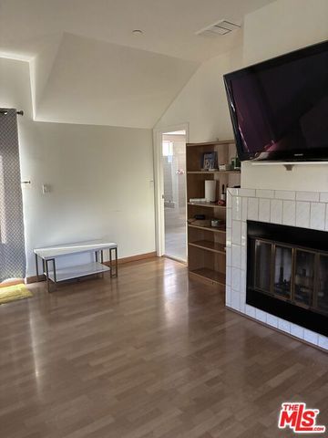 603 N Las Palmas Avenue, Los Angeles, CA 90004