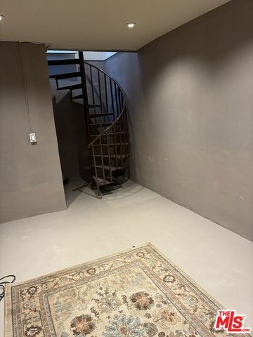 603 N Las Palmas Avenue, Los Angeles, CA 90004