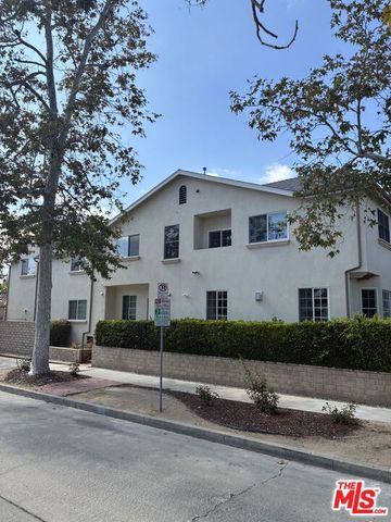 603 N Las Palmas Avenue, Los Angeles, CA 90004