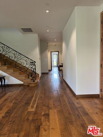 603 N Las Palmas Avenue, Los Angeles, CA 90004