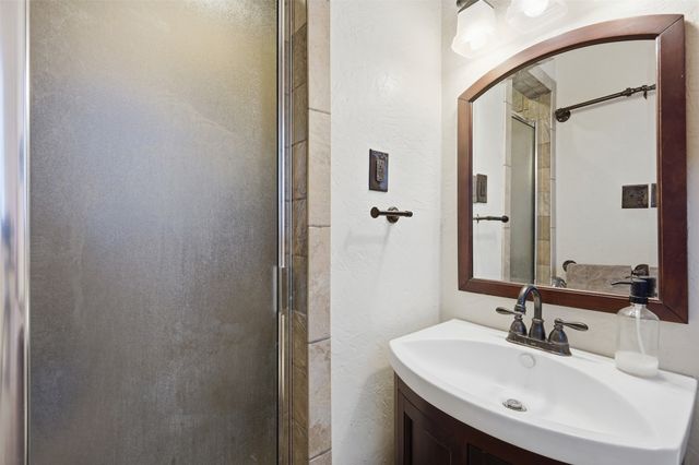 5709 Starlight Drive, Haltom City, TX 76117