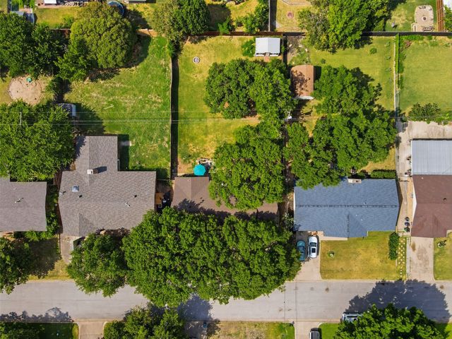 5709 Starlight Drive, Haltom City, TX 76117