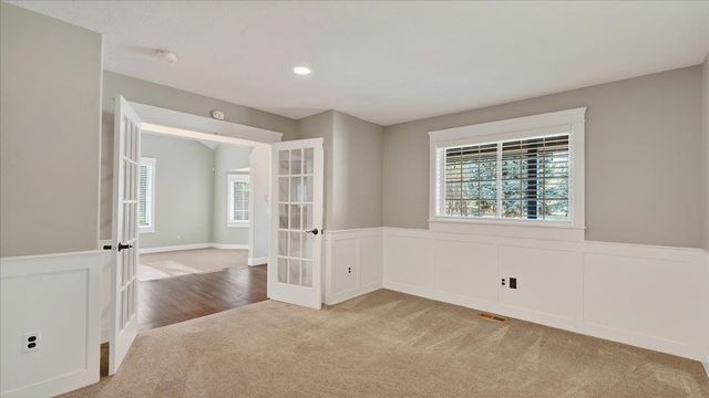 3710 E Jim Hill Rd, Chattaroy, WA 99003