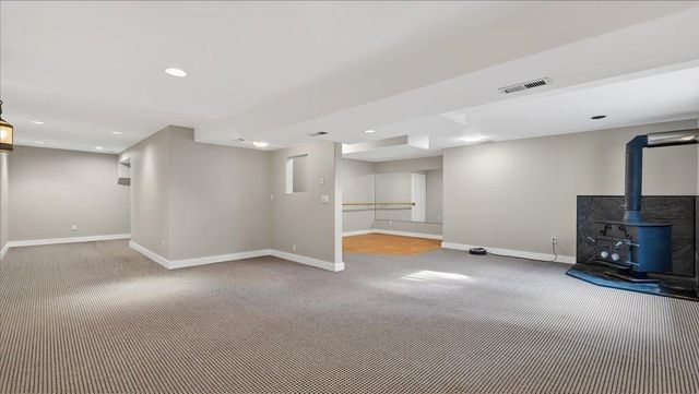 3710 E Jim Hill Rd, Chattaroy, WA 99003