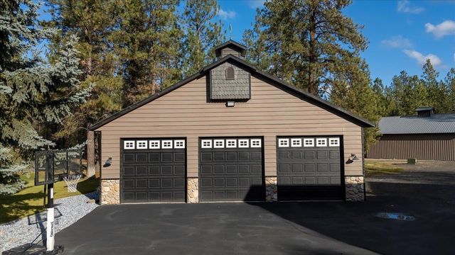 3710 E Jim Hill Rd, Chattaroy, WA 99003