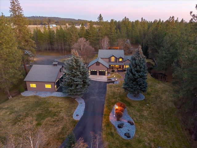 3710 E Jim Hill Rd, Chattaroy, WA 99003