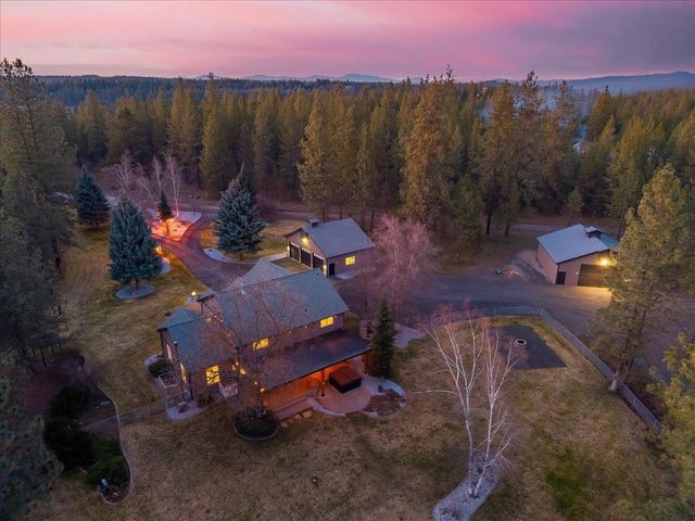 3710 E Jim Hill Rd, Chattaroy, WA 99003