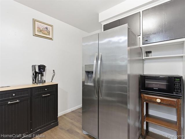 1775 N Gulley Road, Dearborn Heights, MI 48127