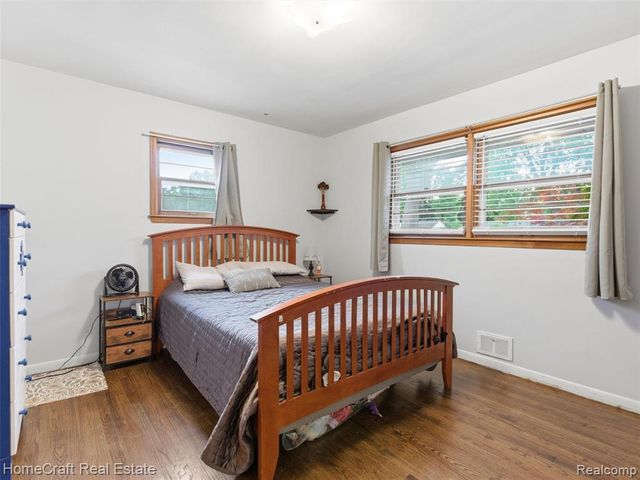 1775 N Gulley Road, Dearborn Heights, MI 48127