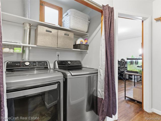 1775 N Gulley Road, Dearborn Heights, MI 48127