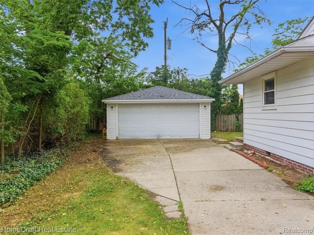 1775 N Gulley Road, Dearborn Heights, MI 48127