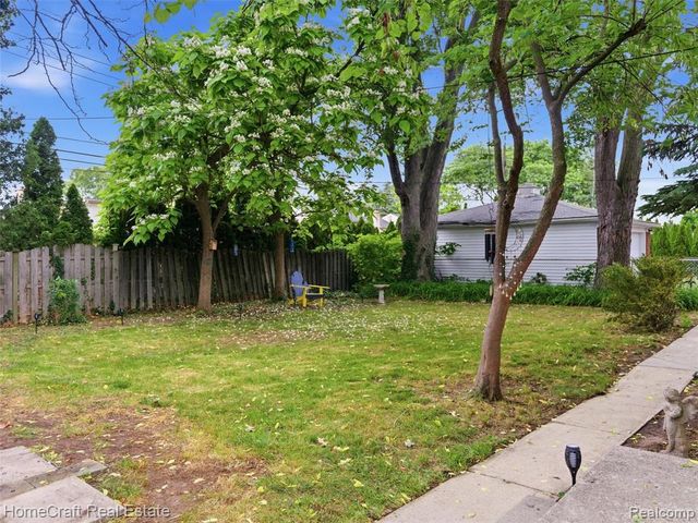 1775 N Gulley Road, Dearborn Heights, MI 48127