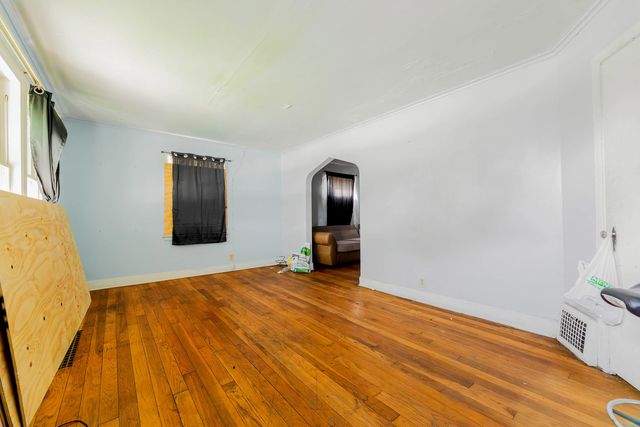 7536 S Damen Avenue, Chicago, IL 60620