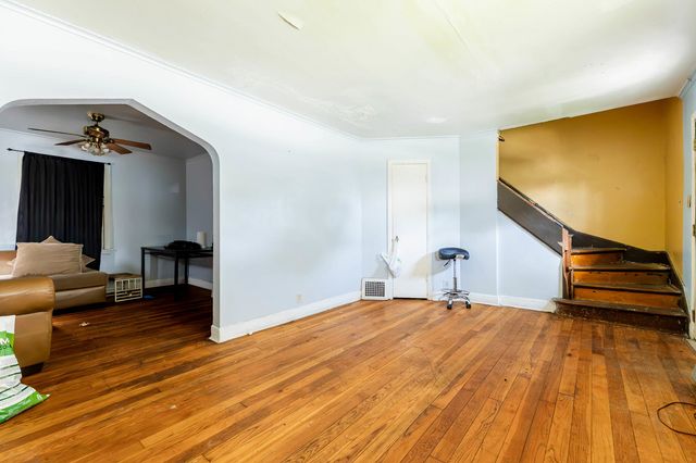 7536 S Damen Avenue, Chicago, IL 60620