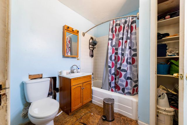 7536 S Damen Avenue, Chicago, IL 60620