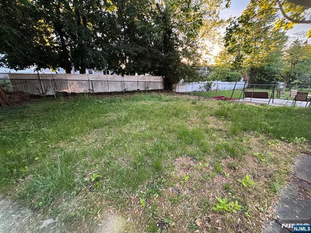 1-26 34th Street, Fair Lawn, NJ 07410