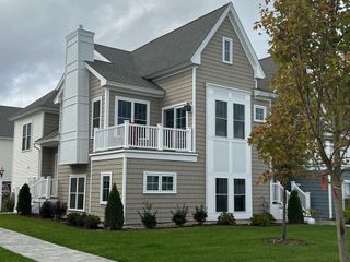 95 Sunflower Way, Plymouth, MA 02360