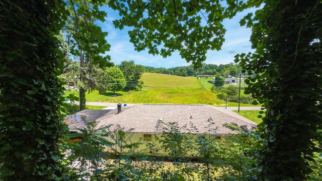 3356 Long Hollow Road, Knoxville, TN 37938