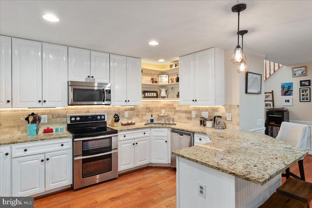 220 DEERHAVEN RD, Front Royal, VA 22630