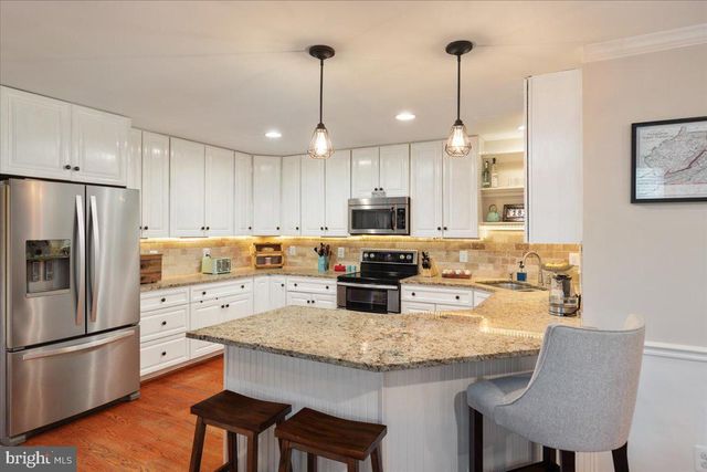 220 DEERHAVEN RD, Front Royal, VA 22630