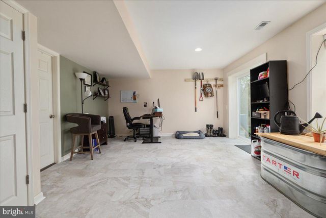220 DEERHAVEN RD, Front Royal, VA 22630