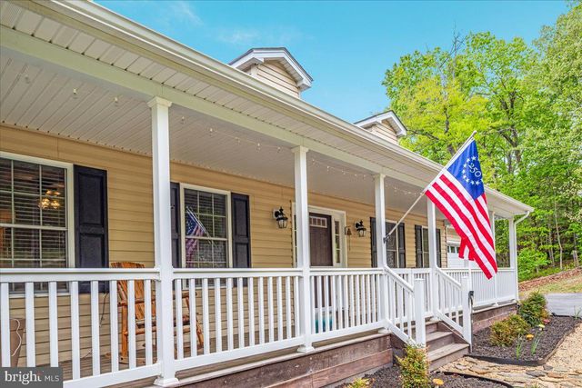 220 DEERHAVEN RD, Front Royal, VA 22630