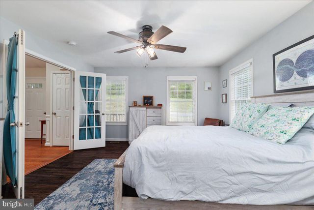 220 DEERHAVEN RD, Front Royal, VA 22630