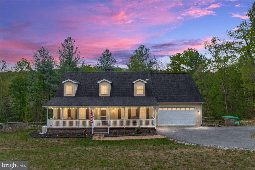 220 DEERHAVEN RD, Front Royal, VA 22630