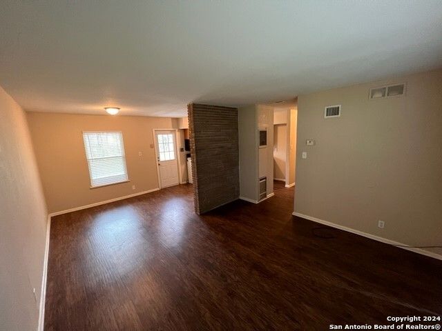 211 Eastley, San Antonio, TX 78217