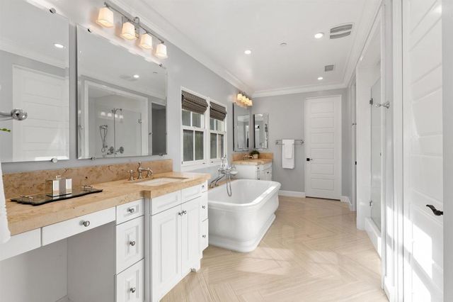 7922 Silvery Moon Ln, Rancho Santa Fe, CA 92067