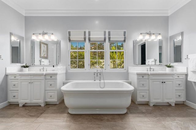 7922 Silvery Moon Ln, Rancho Santa Fe, CA 92067
