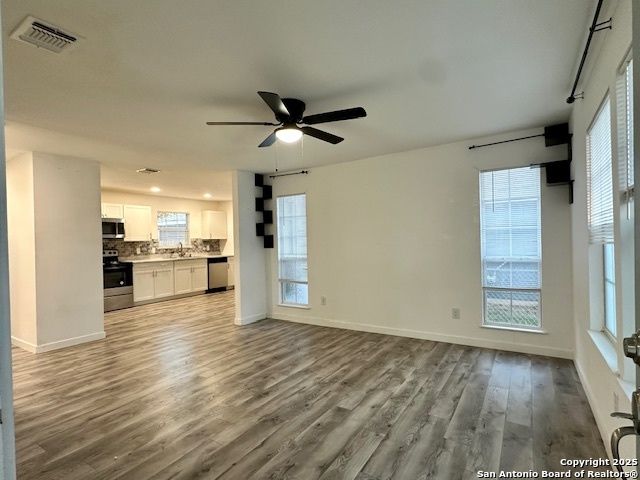 924 Allende, Seguin, TX 78155