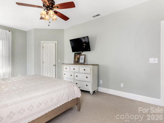 7617 Swinford Place, Charlotte, NC 28270