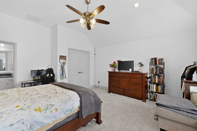 428 Balmora Way, Roanoke, TX 76262
